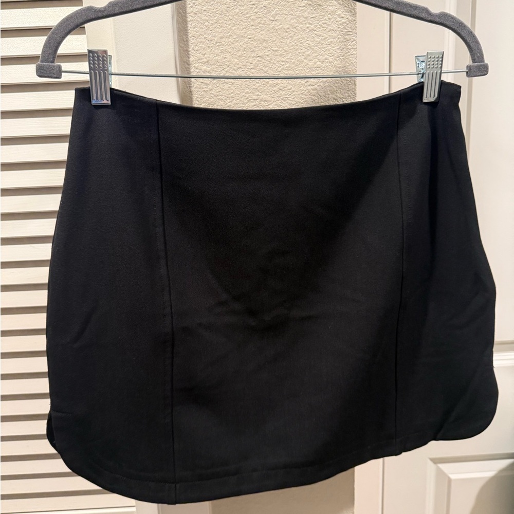 Elegant Black Women's Skirt